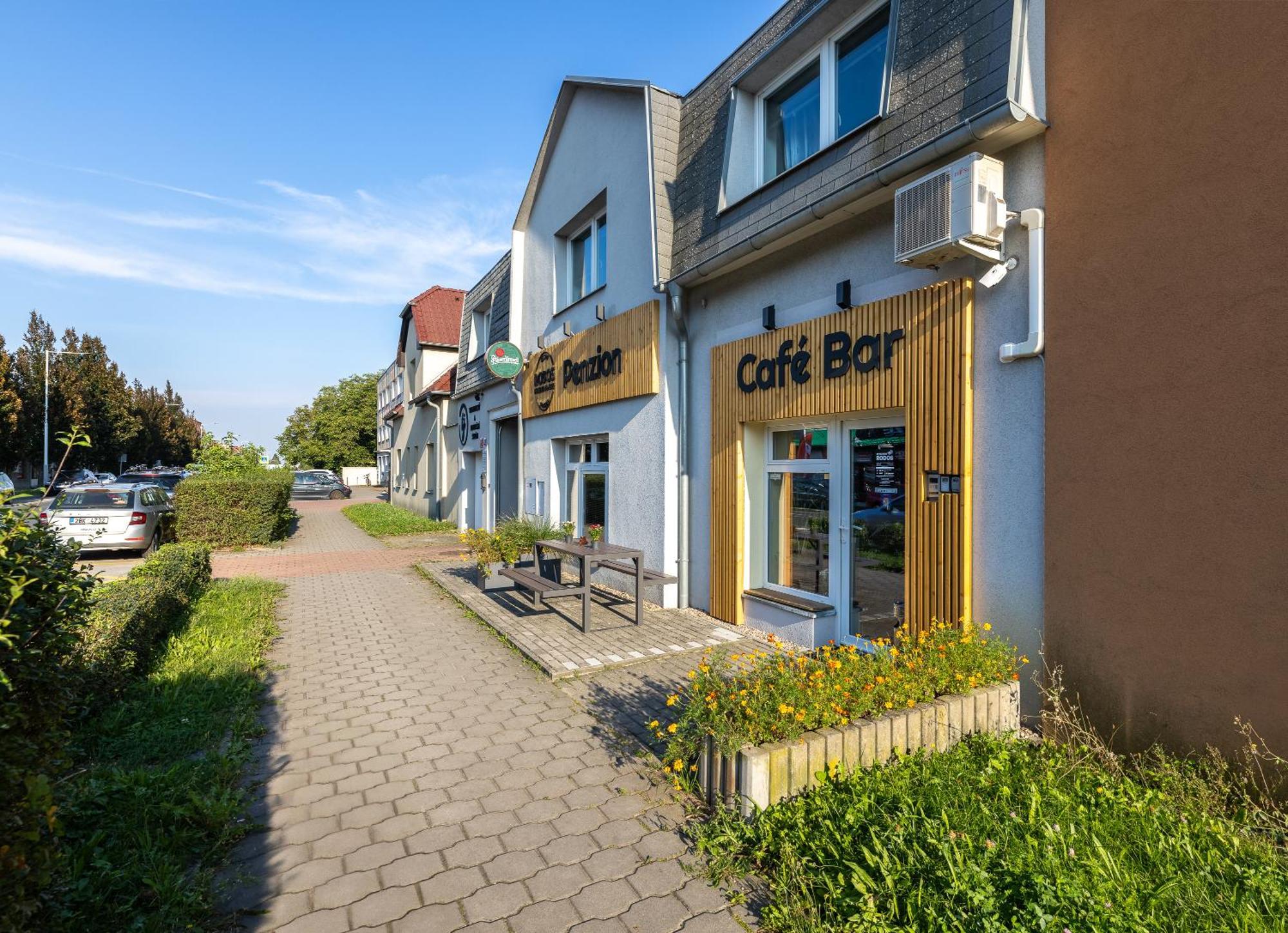Penzion Rodos - Café Praha Exteriér fotografie