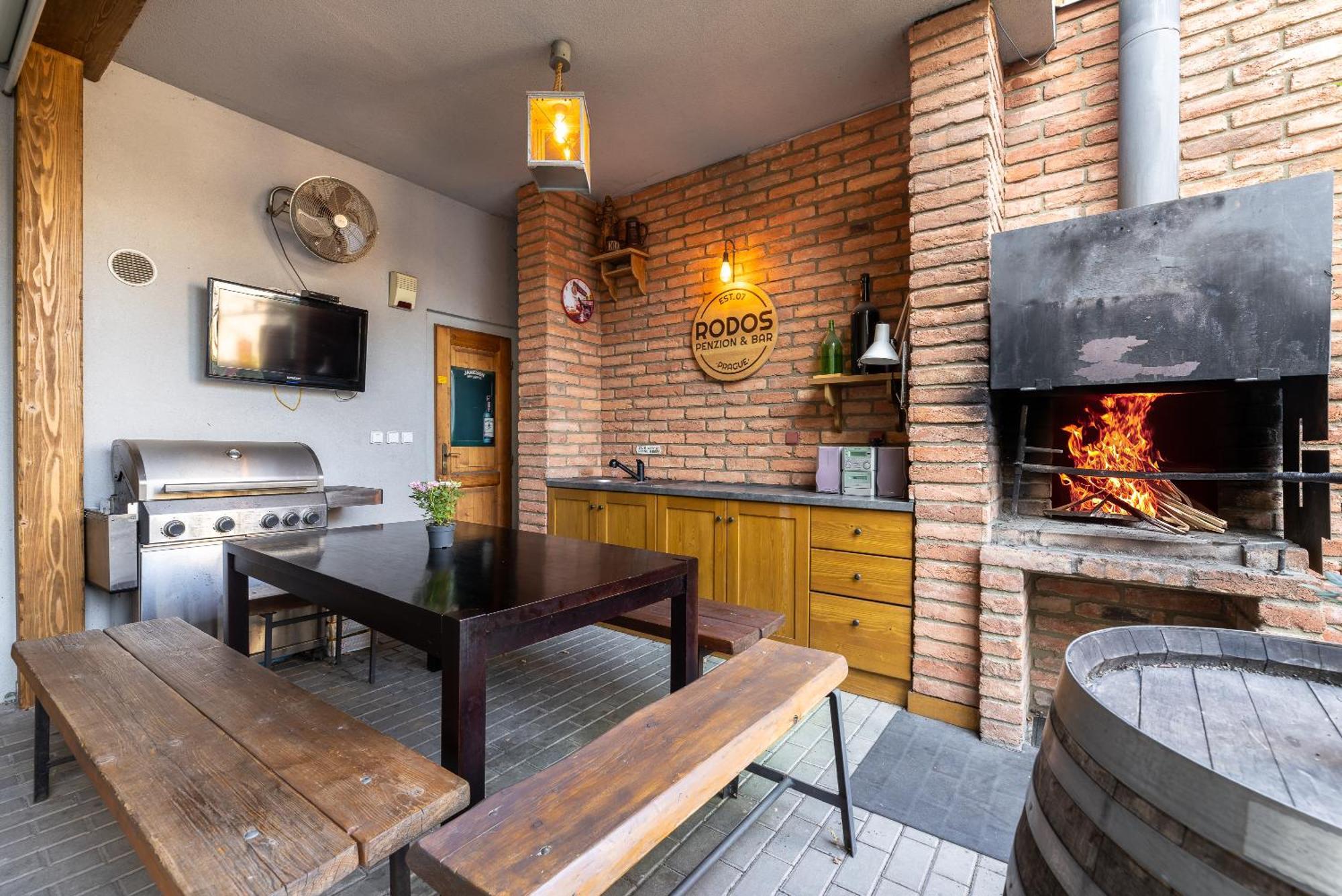 Penzion Rodos - Café Praha Exteriér fotografie